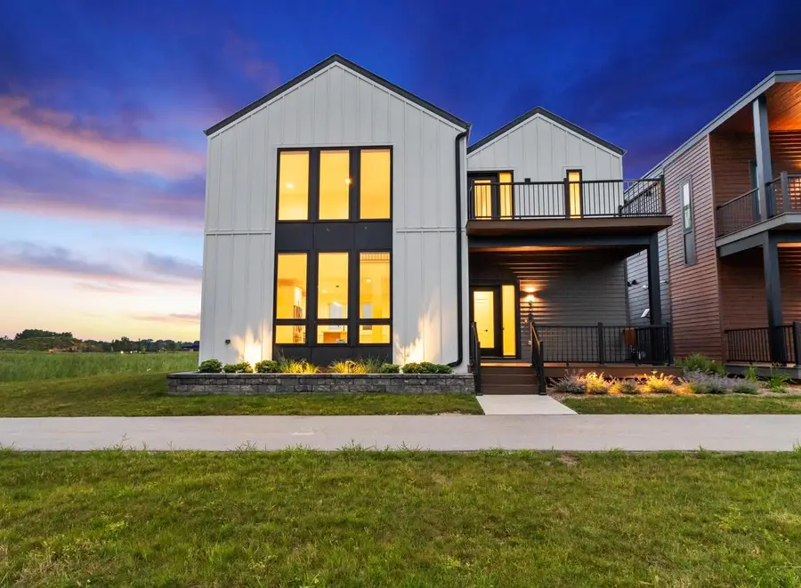 4192 E Lake Vista BOULEVARD, Oak Creek, WI 53154 - #2