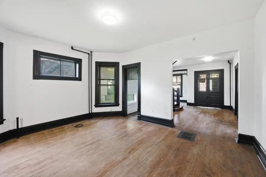 807 N 23rd STREET N, Milwaukee, WI 53233 - #3