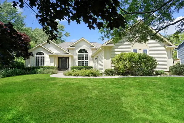 N108W15384 Bel Aire LANE, Germantown, WI 53022
