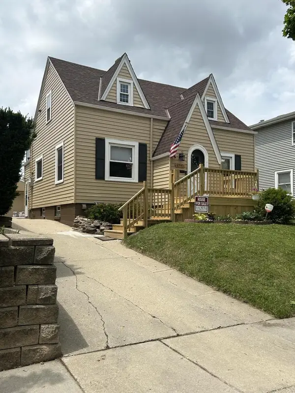 2745 S 68th STREET, Milwaukee, WI 53219