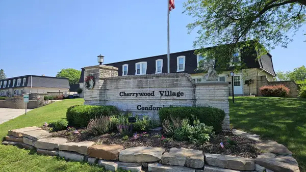 9500 N Green Bay ROAD #301, Brown Deer, WI 53209
