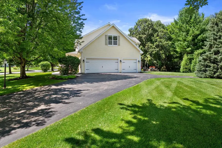 304 Woodlands COURT, Hartland, WI 53029 - #3