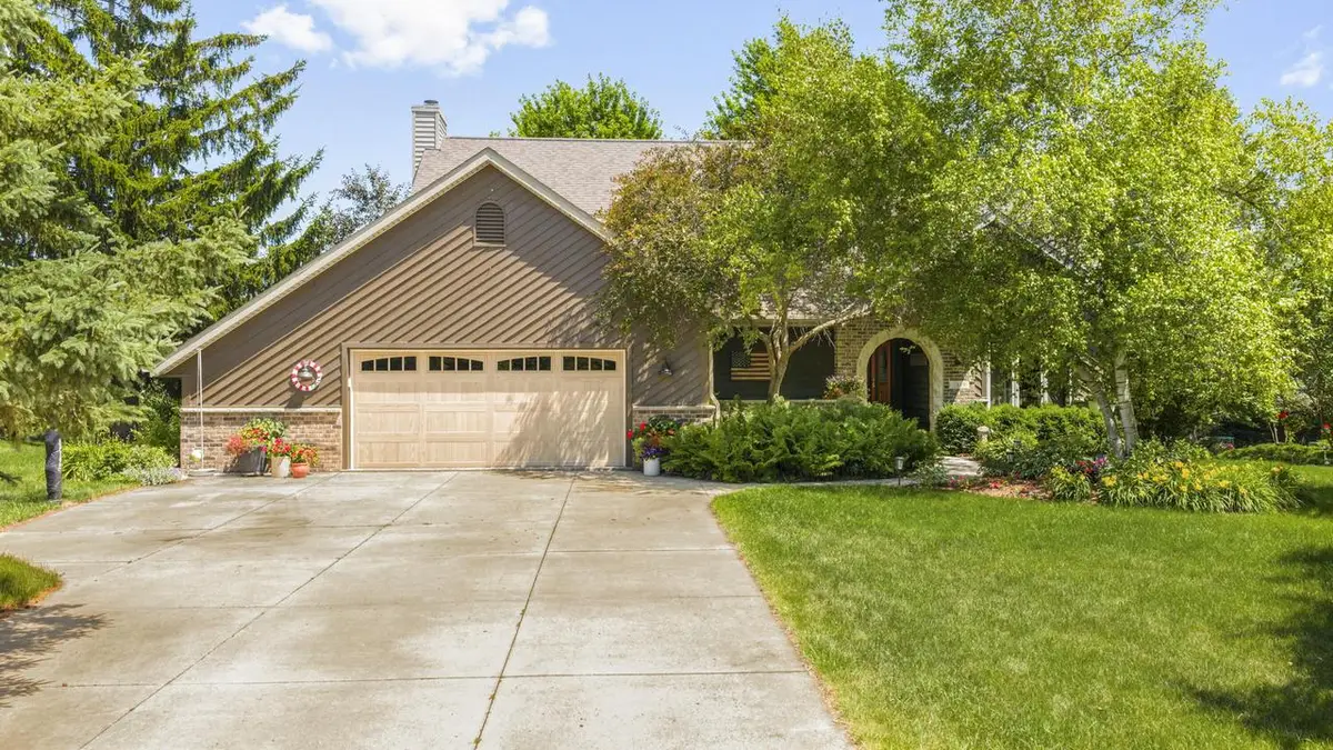 2819 Killarney COURT, West Bend, WI 53095 - #1