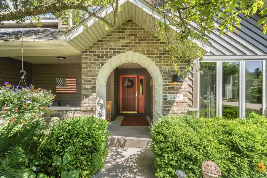 2819 Killarney COURT, West Bend, WI 53095 - #2