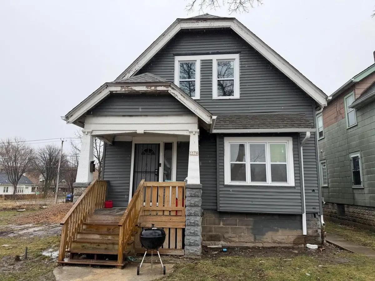 3570 N 19th STREET, Milwaukee, WI 53206 - #1