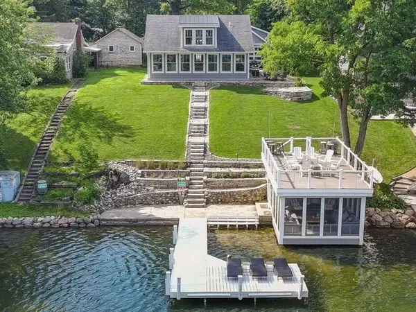 N7627 Pleasant Point CIRCLE, Elkhorn, WI 53121