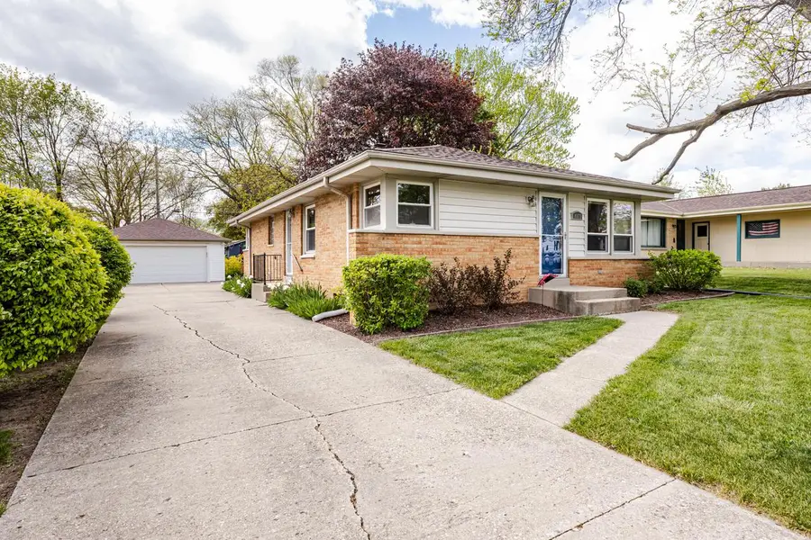 4123 N 95th STREET, Wauwatosa, WI 53222 - #2