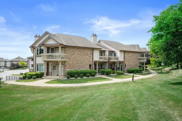 3604 W Rawson AVENUE W, Franklin, WI 53132