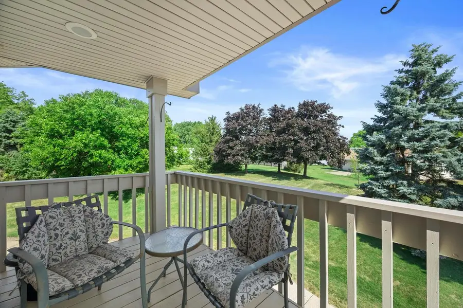 3604 W Rawson AVENUE W, Franklin, WI 53132 - #3