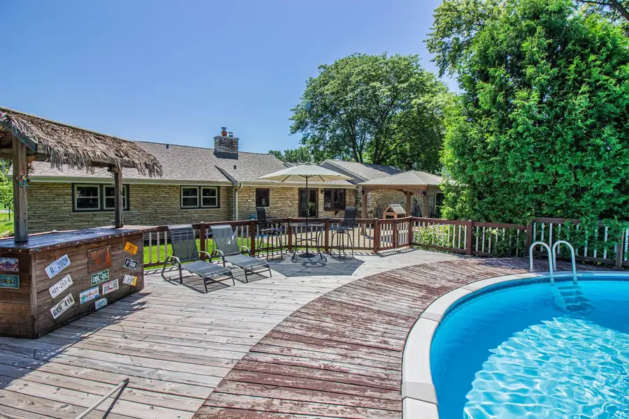 N80W16102 Rainbow DRIVE, Menomonee Falls, WI 53051 - #3