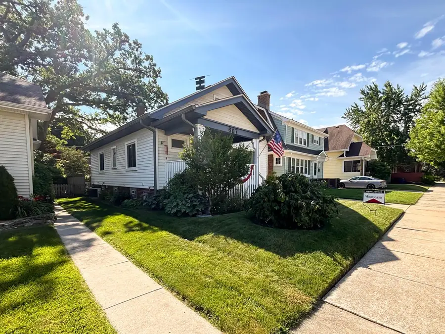607 Monroe AVENUE, Racine, WI 53405 - #3