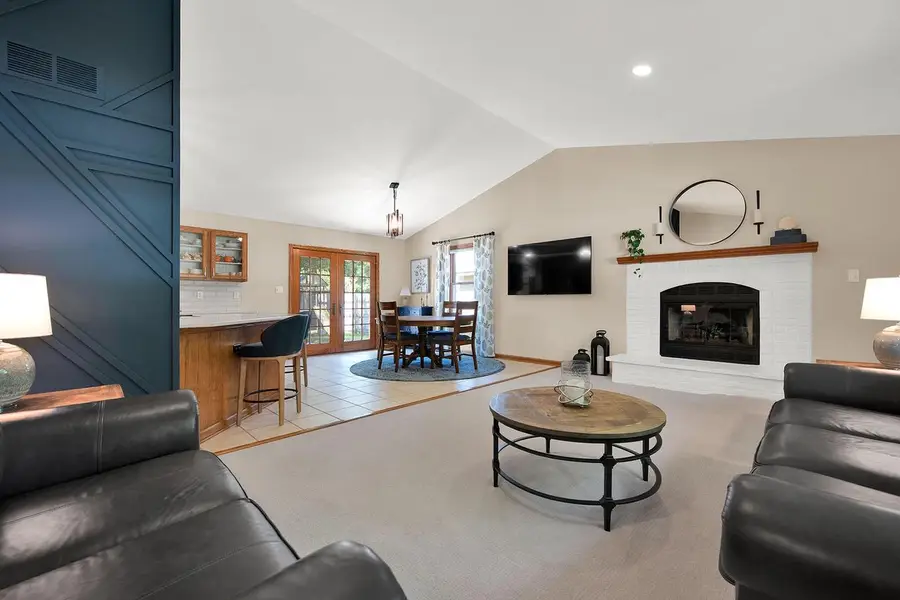 8381 S 15th AVENUE, Oak Creek, WI 53154 - #2