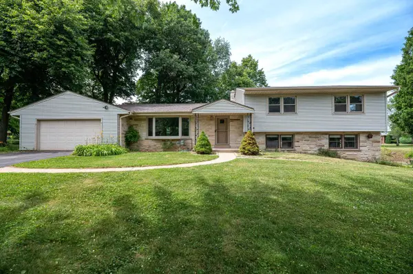 12600 W Joliet CIRCLE, New Berlin, WI 53151
