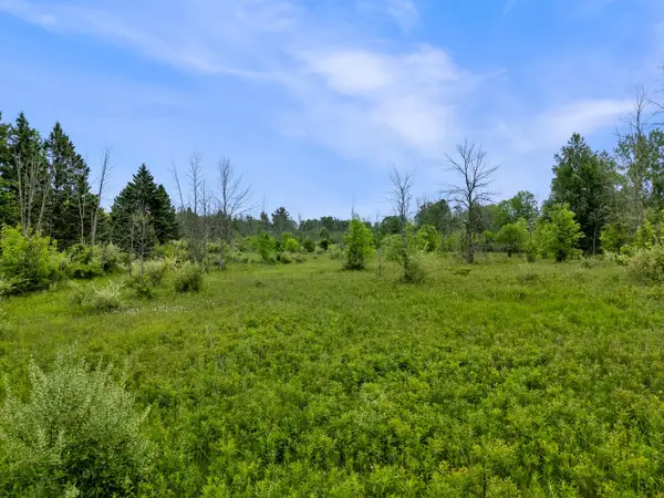 13600 N LAKE SHORE DRIVE #Lt1, Mequon, WI 53092