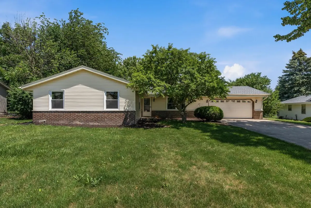 n101w15864 Santa Fe DRIVE, Germantown, WI 53022 - #1