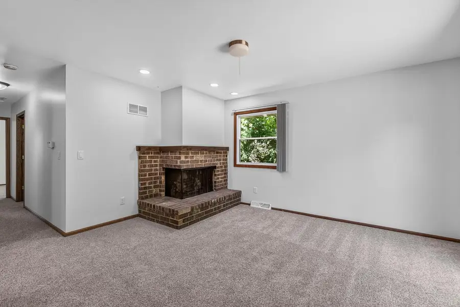 n101w15864 Santa Fe DRIVE, Germantown, WI 53022 - #2