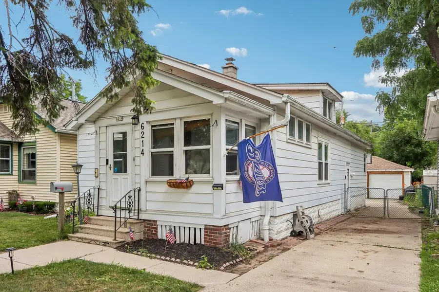 6214 W Stevenson STREET, Milwaukee, WI 53213 - #2