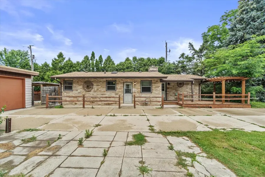 5445 S Nicholson AVENUE, Cudahy, WI 53110 - #3