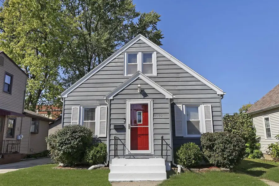 4202 18th AVENUE, Kenosha, WI 53140 - #2