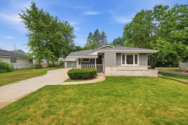 5847 N 113th STREET, Milwaukee, WI 53225