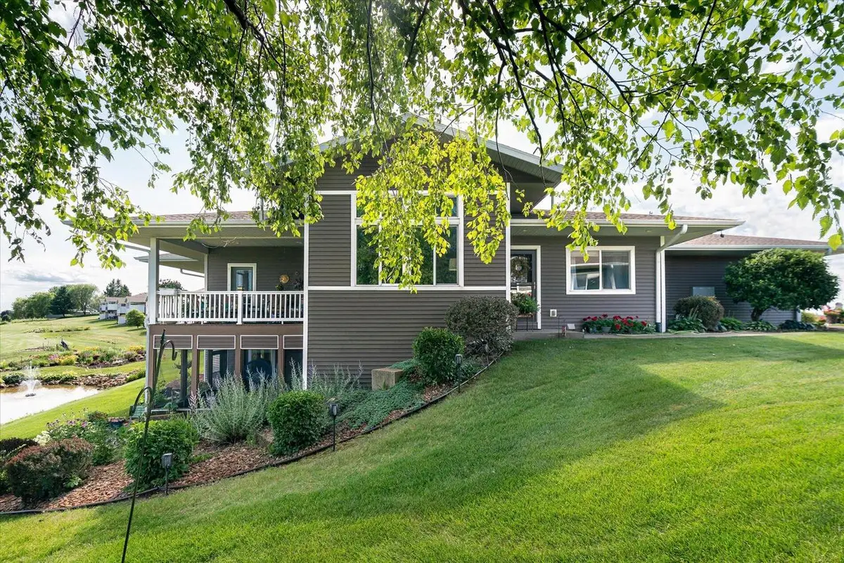 W4935 Battlestone Station ROAD, La Crosse, WI 54601 - #1