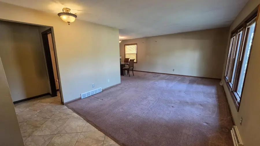 3415 W Cold Spring ROAD, Milwaukee, WI 53221 - #3