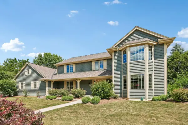 N106W7072 Dayton STREET, Cedarburg, WI 53012