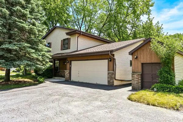 14325 W Lincoln AVENUE, New Berlin, WI 53151