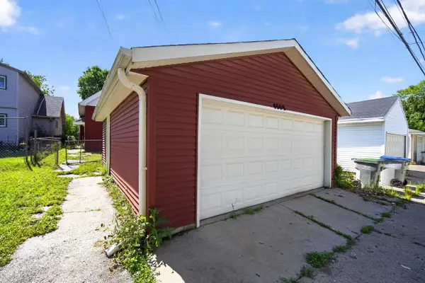4552 N 38th STREET, Milwaukee, WI 53209