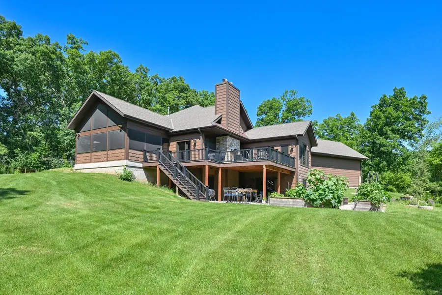 1062 N English Settlement AVENUE, Burlington, WI 53105 - #3