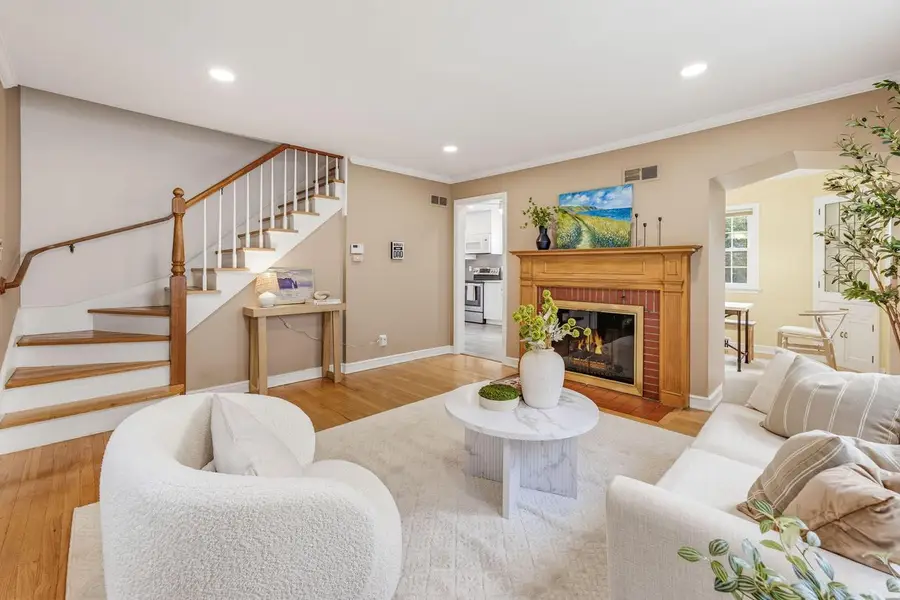 4623 N Idlewild AVENUE, Whitefish Bay, WI 53211 - #3
