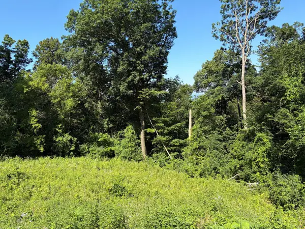 N2325 LOCH NAIRN COURT, La Crosse, WI 54601