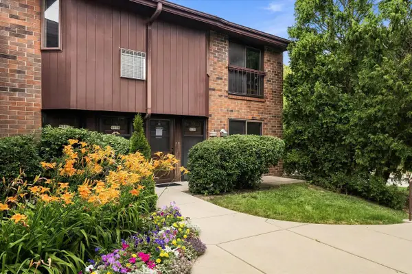 9120 N Park Plaza COURT #9120, Brown Deer, WI 53223