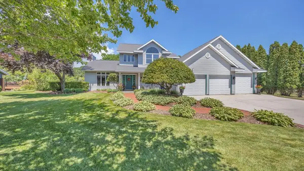 404 S Hills DRIVE, Plymouth, WI 53073