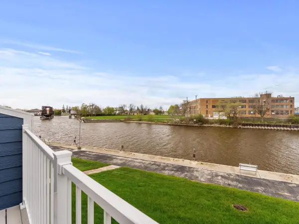 1609 16th STREET #Unit D, Two Rivers, WI 54241