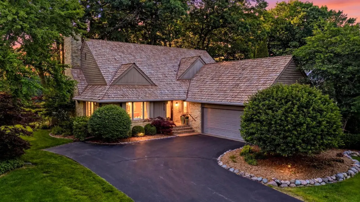 12337 N Fairway Heights DRIVE, Mequon, WI 53092 - #1