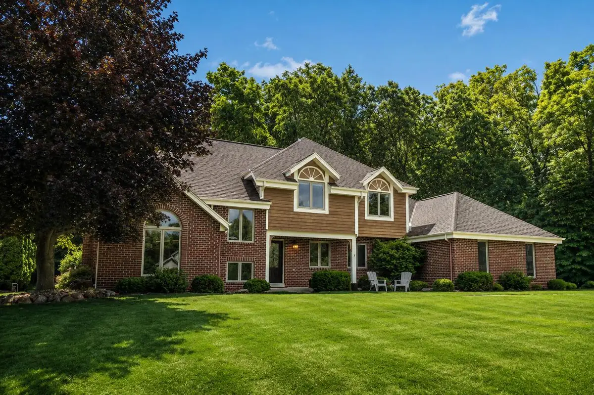 S67W20071 Benjamin COURT, Muskego, WI 53150 - #1