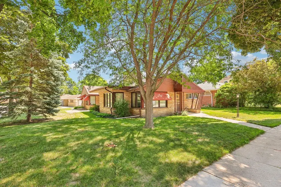 4164 N 85th STREET #4166, Milwaukee, WI 53222 - #3