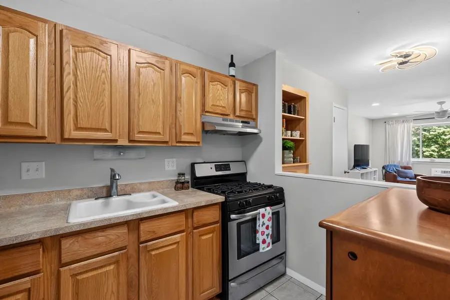 2222 E Belleview PLACE #108, Milwaukee, WI 53211 - #3
