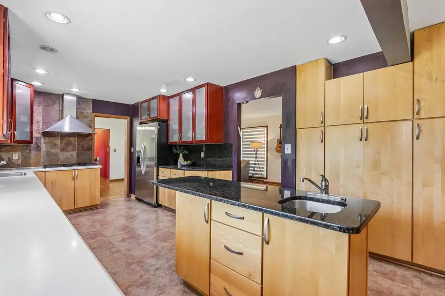 6964 N Braeburn LANE, Glendale, WI 53209 - #3