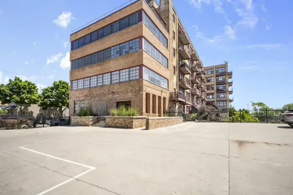 215 W Maple STREET #311, Milwaukee, WI 53204