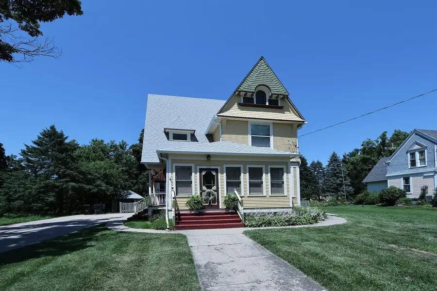 121 Grace STREET, Sharon, WI 53585 - #2