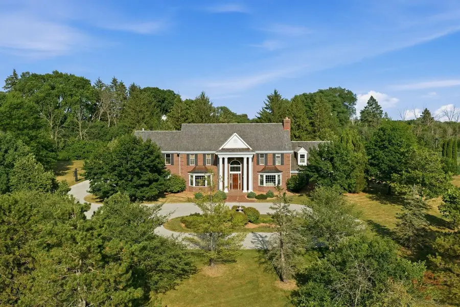 9010 N Upper River COURT, River Hills, WI 53217 - #2