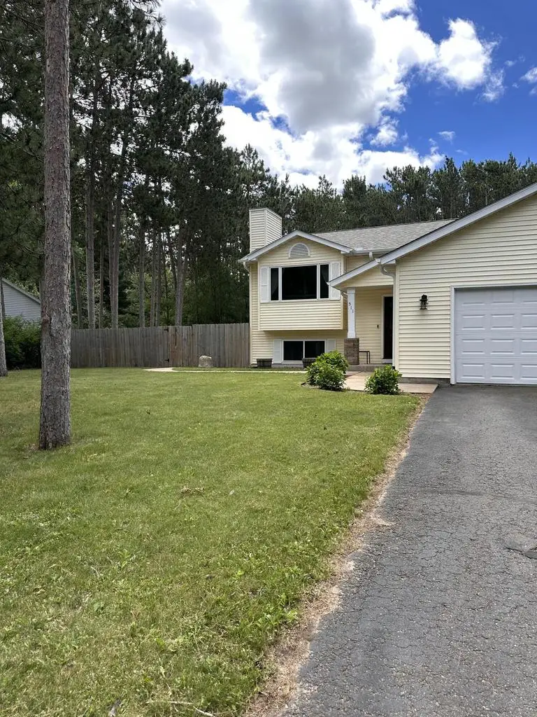 511 S Beach DRIVE, Altoona, WI 54720 - #3
