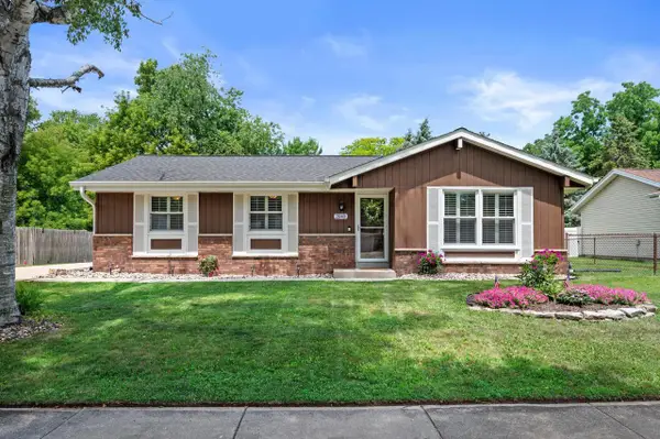 2040 Garland AVENUE, Waukesha, WI 53188