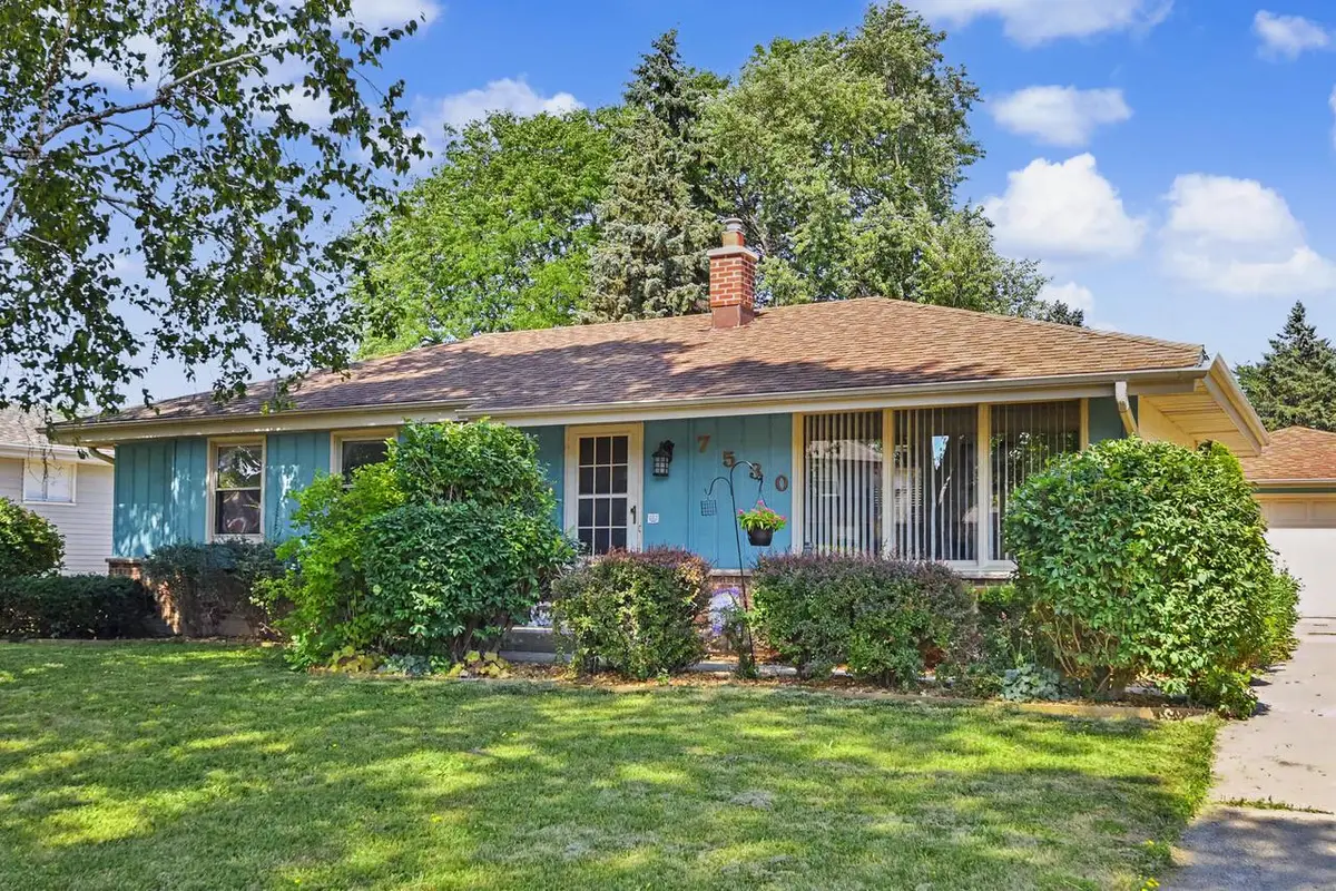 7530 S Quincy AVENUE, Oak Creek, WI 53154 - #1