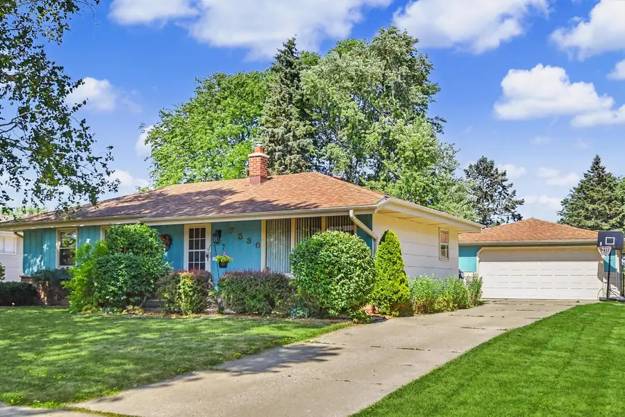 7530 S Quincy AVENUE, Oak Creek, WI 53154 - #2