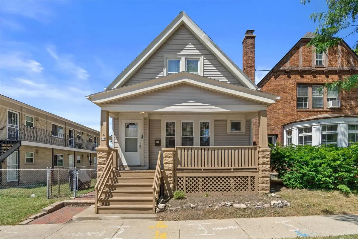 806 W Lapham BOULEVARD, Milwaukee, WI 53204 - #1