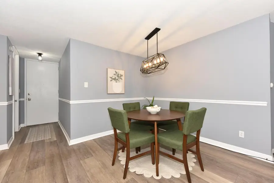 1919 N Summit AVENUE #1C, Milwaukee, WI 53202 - #2