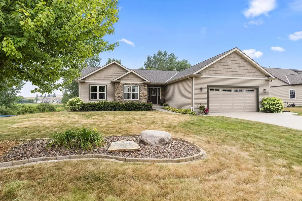 N8295 Pritchard Farm ROAD, Ixonia, WI 53036 - #1